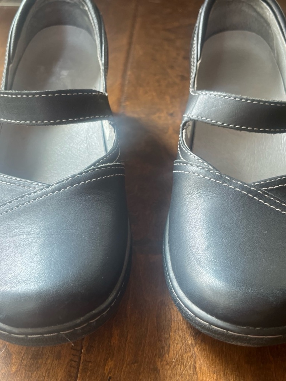 L.L. Bean black leather Mary Jane comfort  walking ballet sneaker flats Sz. 7.5 - Picture 4 of 6